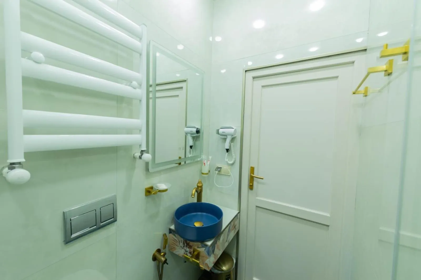 ***  טביליסי Marita Hotel גאורגיה